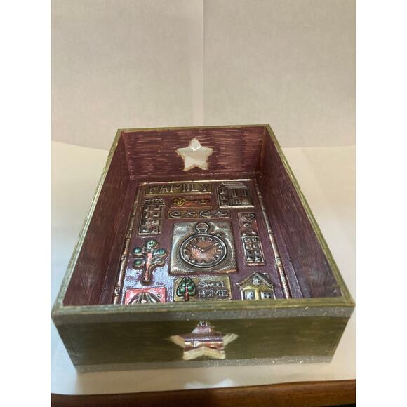 Handcrafted Small Box - Picture 2 of 5